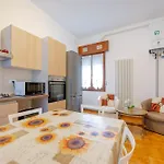 Tatiana Flat - 10 Minutes To Venice - Mestre Train Station - Free Parking