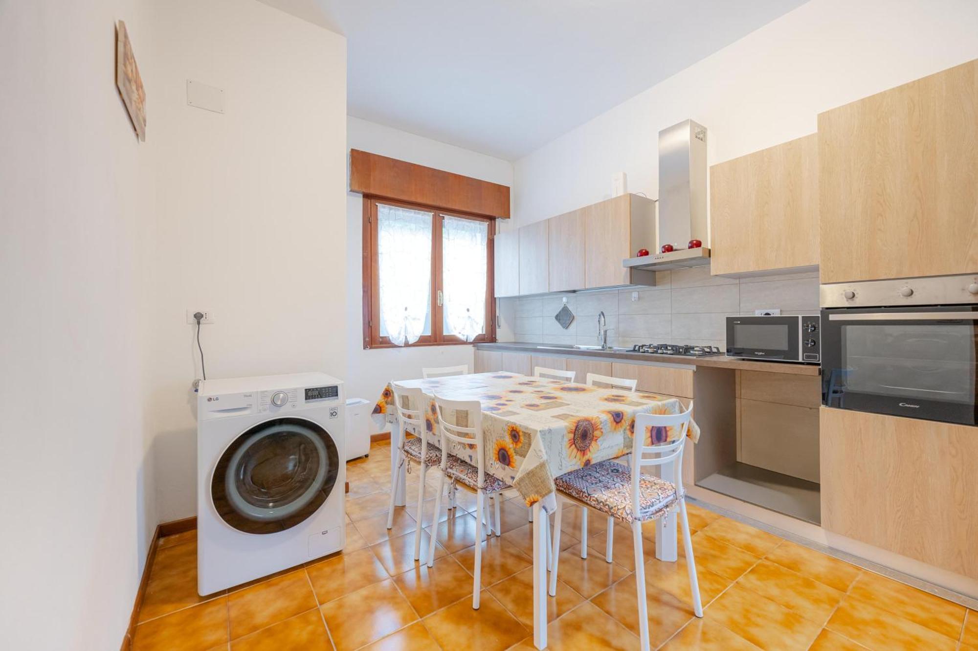 Apartament Tatiana Flat - 10 Minutes To - Mestre Train Station - Free Parking Wenecja